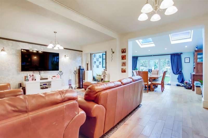 Property for Sale in Village Road, Enfield, En1