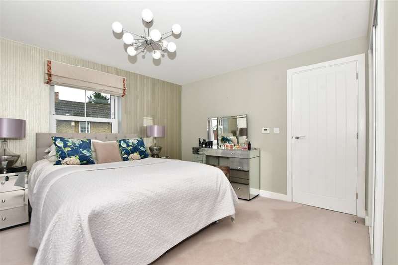 Property for Sale in Braeburn Way, Coxheath, Maidstone, Kent, Me17