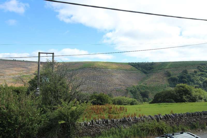 Property to rent in New Houses, Pantygasseg, Pontypool, Np4