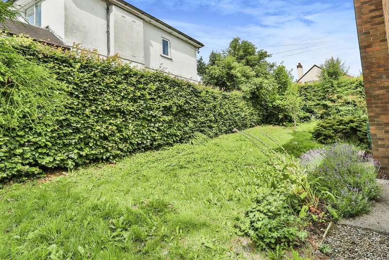 Property for Sale in Lady Ediths Avenue, Scarborough, North Yorkshire