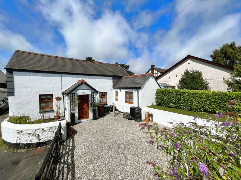 Property for Sale in Fairmead Mews Lower Burraton, Saltash, Pl12