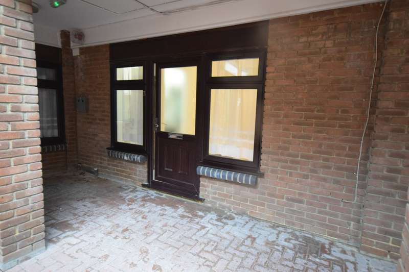 Property for Sale in Castle Walk, Stansted Mountfitchet, Cm24