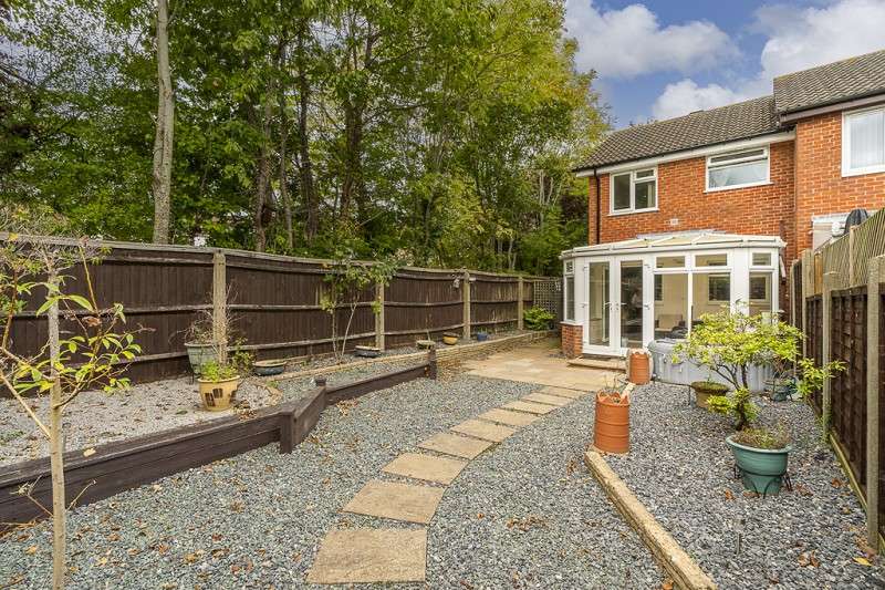 Property for Sale in Friars Croft, Netley Abbey, Southampton, Hampshire