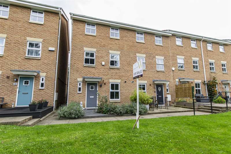 Property for Sale in Wilden Croft, Brimington, Chesterfield, S43