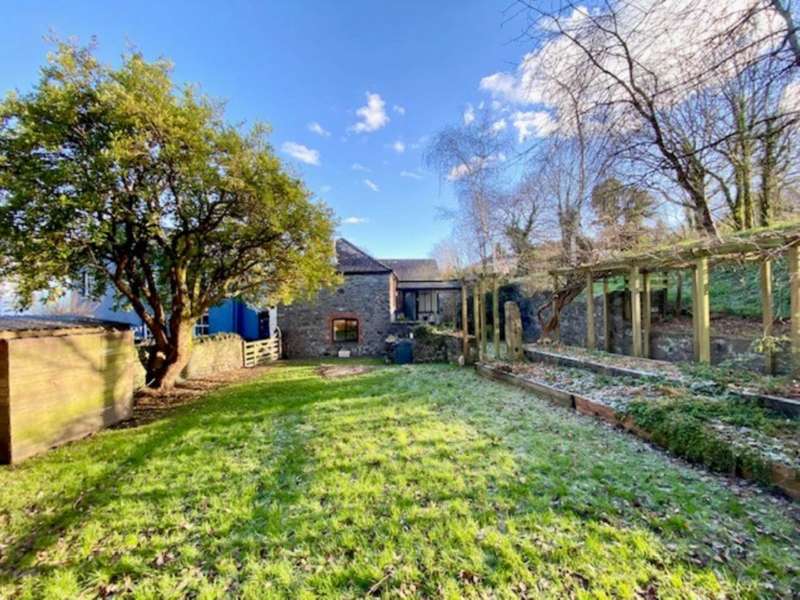 Properties for Sale in Buckfastleigh, Buckfastleigh Devon