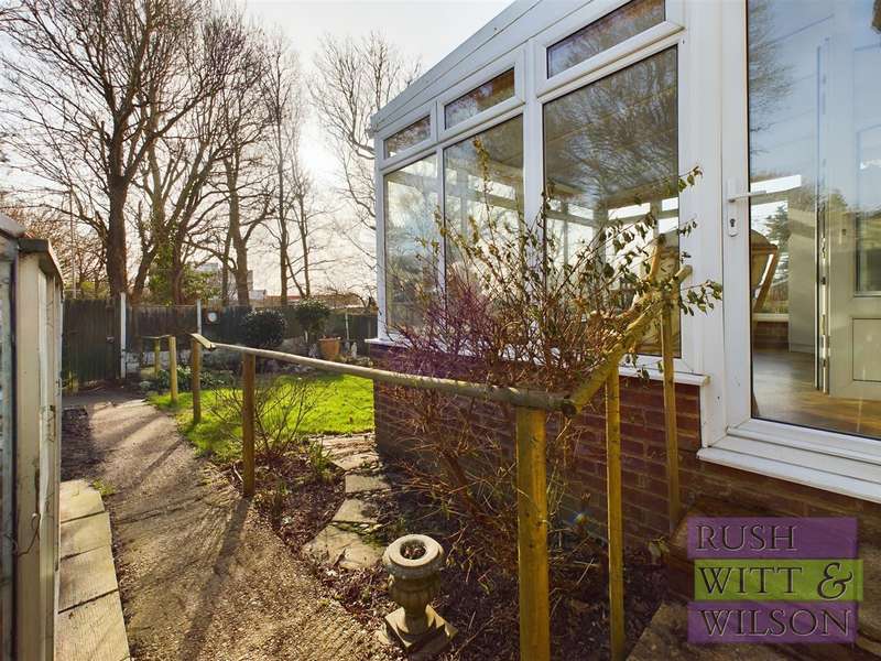 Property for Sale in Parkstone Road, Hastings, Tn34