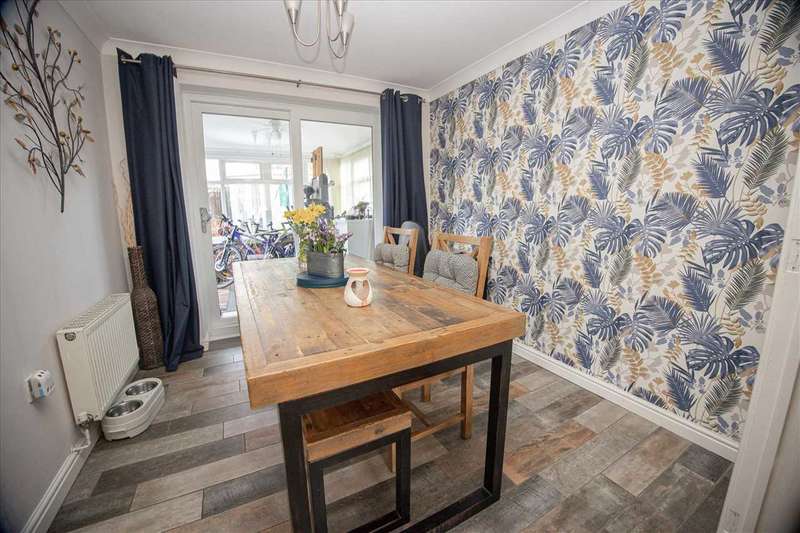 Property for Sale in Adelaide Close, Waddington, Ln5