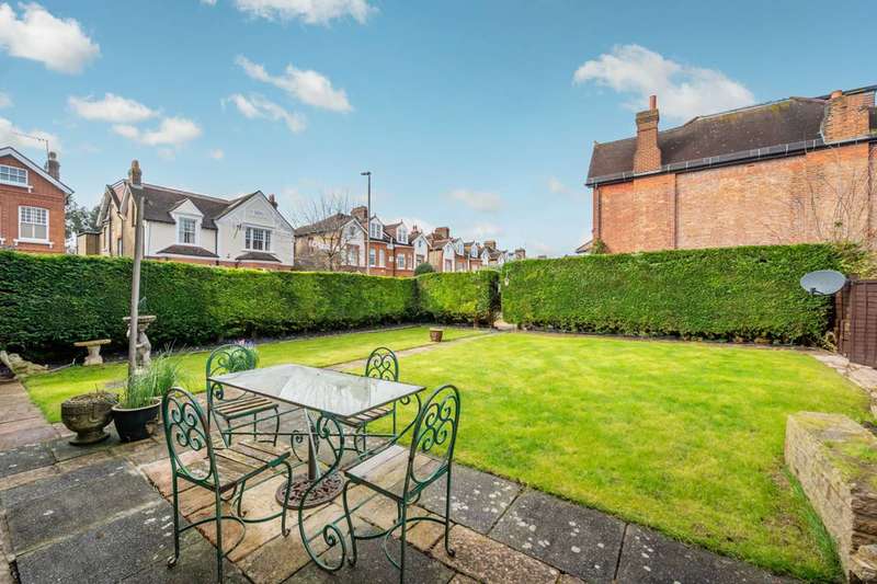 Property for Sale in Dryburgh Road, Putney, Sw15