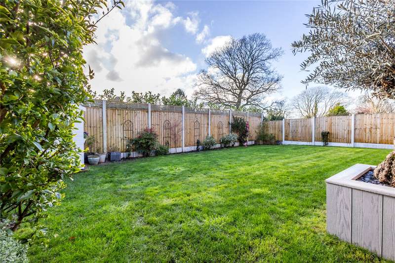 Property for Sale in Wadlow Drive, Shifnal, Shropshire, Tf11