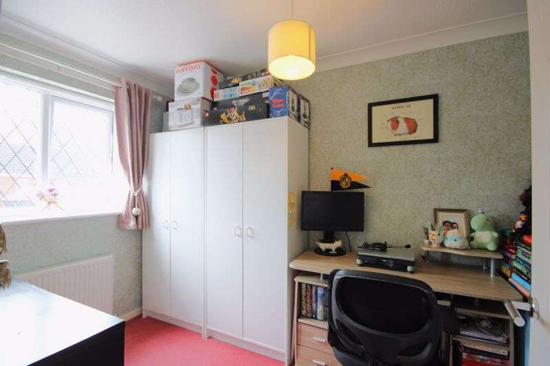 Property for Sale in Rushall Close, Wordsley, Stourbridge, Dy8