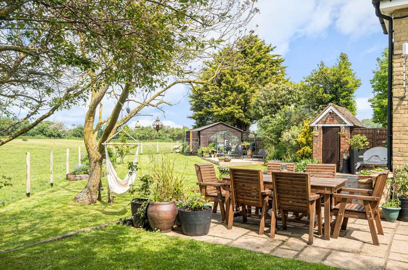 Property for Sale in Lower Road, Tonge, Sittingbourne, Kent, Me9