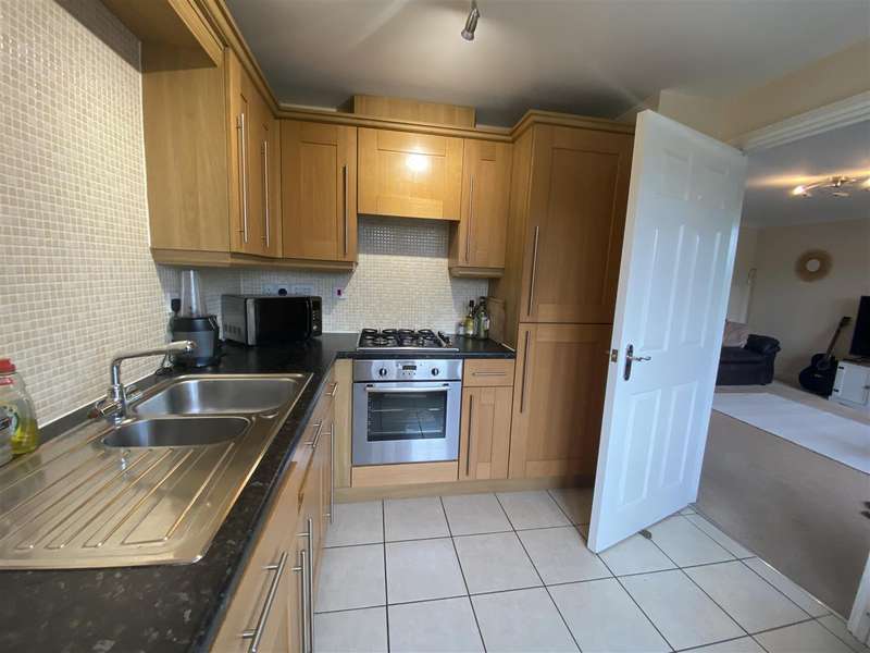 Property to rent in The Grange, Sherburn In Elmet, Ls25