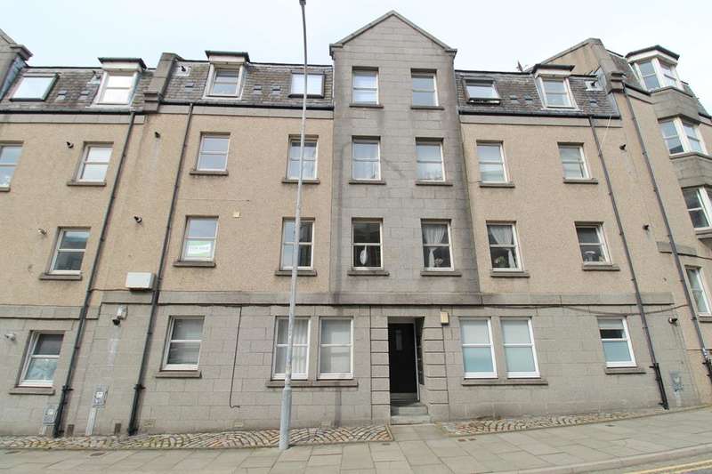 2 Bedrooms Flat for rent in Berry Street, Mid Floor, AB25