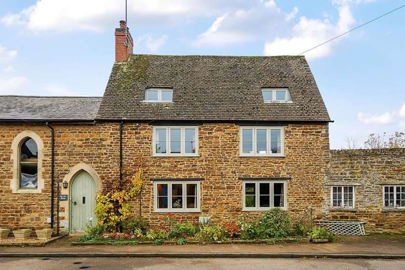 5 Bedrooms Link Detached House for sale in Banbury, Oxfordshire, OX17
