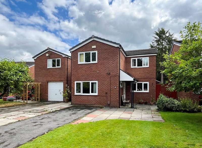 4 Bedrooms Detached House for sale in Almond Drive, Sale, M33