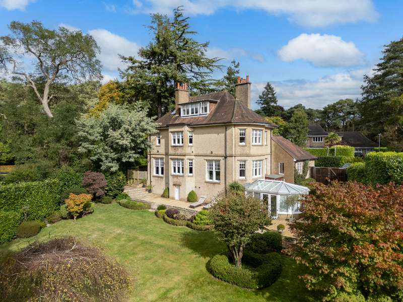 5 Bedrooms Detached House for sale in Upper Golf Links Road, Broadstone, Dorset, BH18