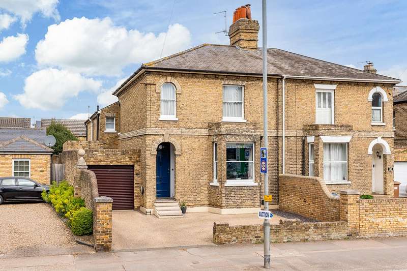 3 Bedrooms House for sale in Ware Road, Hertford, SG13