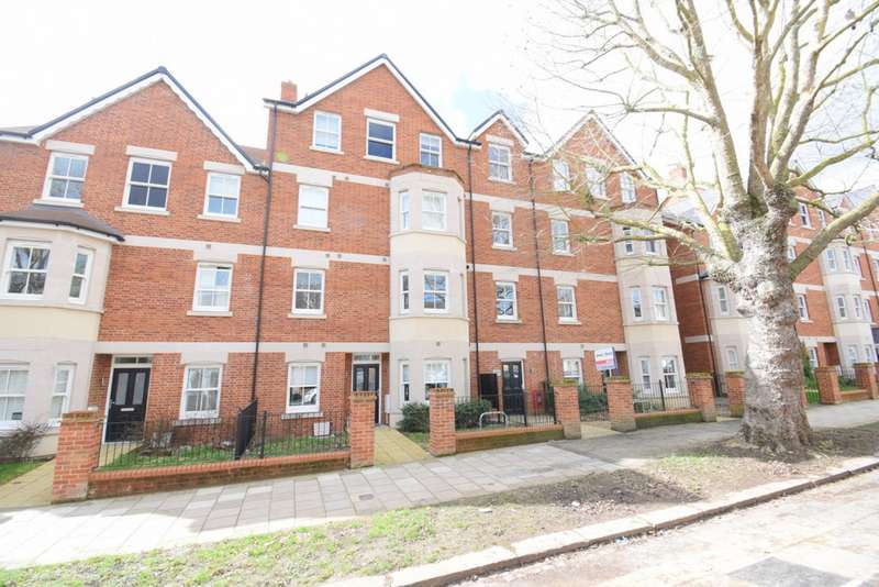 2 Bedrooms Property for rent in Pembroke Court, Warwick Avenue, MK40