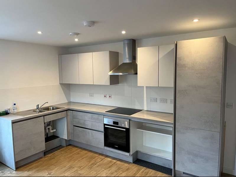 1 Bedroom Flat for rent in Wheldon Lane, Crowthorne, Berkshire, RG45
