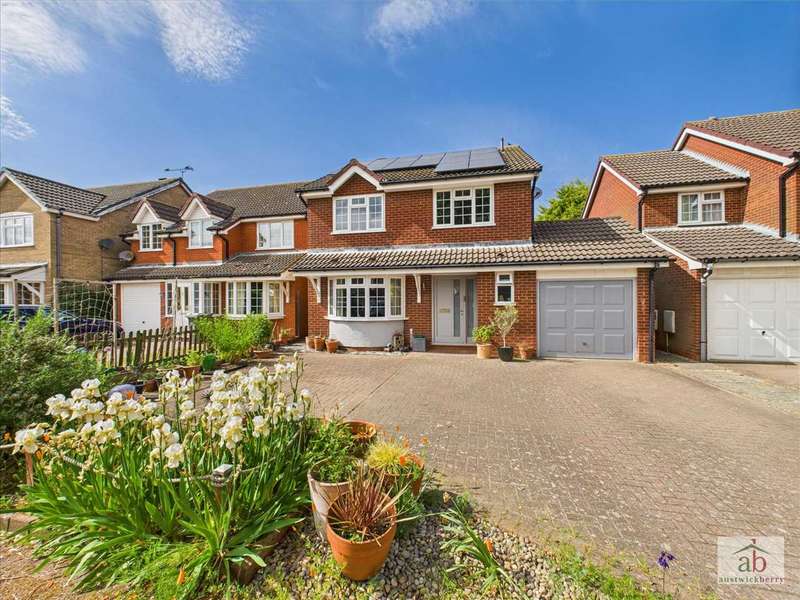 4 Bedrooms Detached House for sale in Fletchers Lane, Kesgrave, IP5