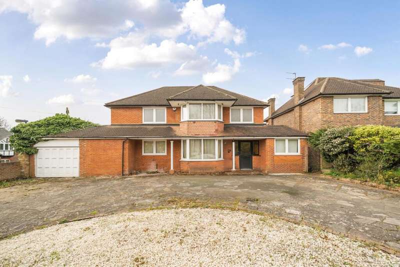 5 Bedrooms Detached House for sale in Green Lane, Stanmore, HA7