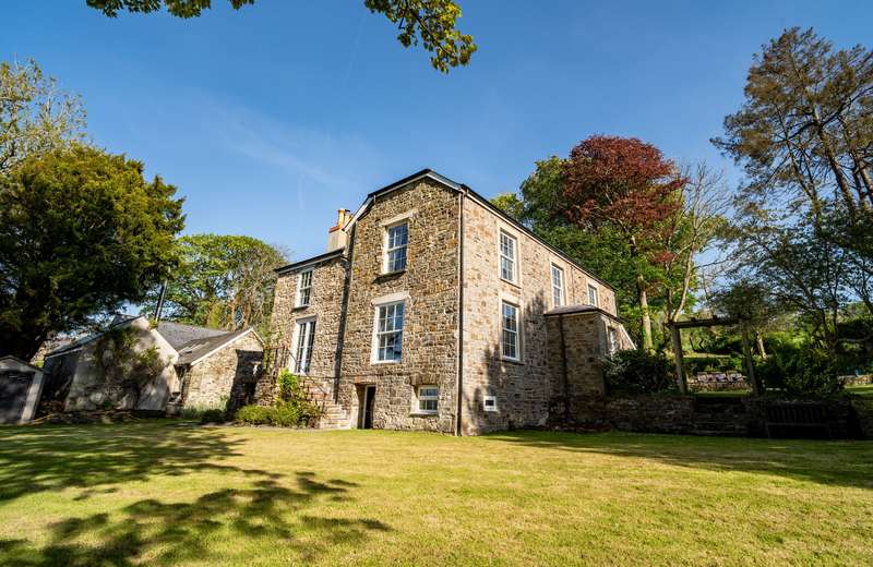 6 Bedrooms Property for sale in Ciffig, Carmarthenshire, SA34