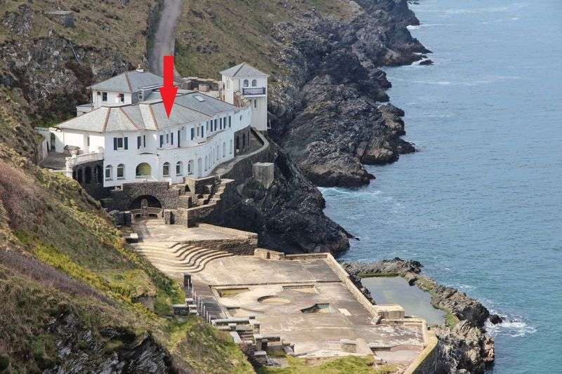 Properties for Sale in Newquay, Tr7