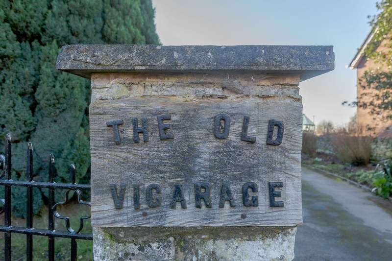 Properties for sale listed by Renton & Parr, Wetherby