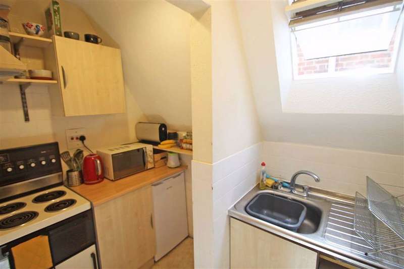 Property for Sale in Rothsay Road, Bedford, Mk40