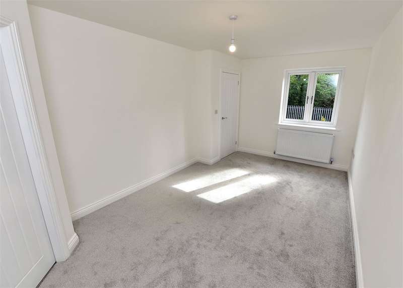 Property for Sale in Tramway Road, Irlam, M44