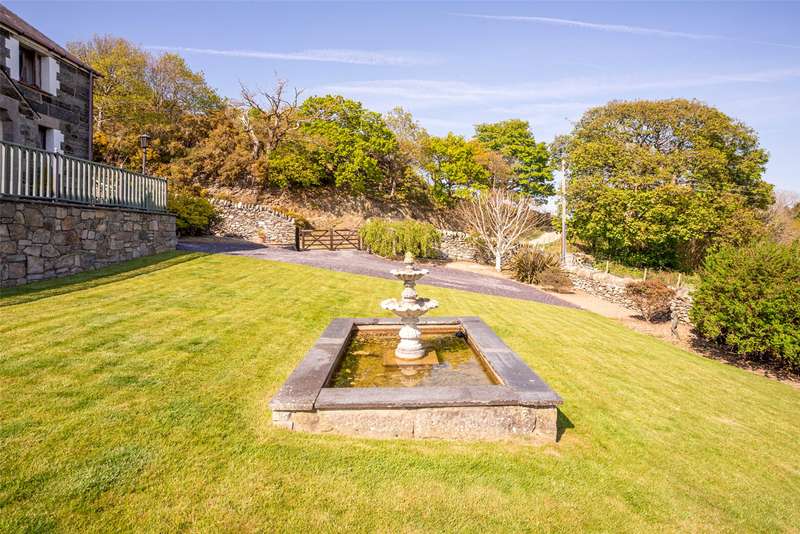 Property for Sale in Llechen Uchaf, Llechwedd, Conwy, Ll32