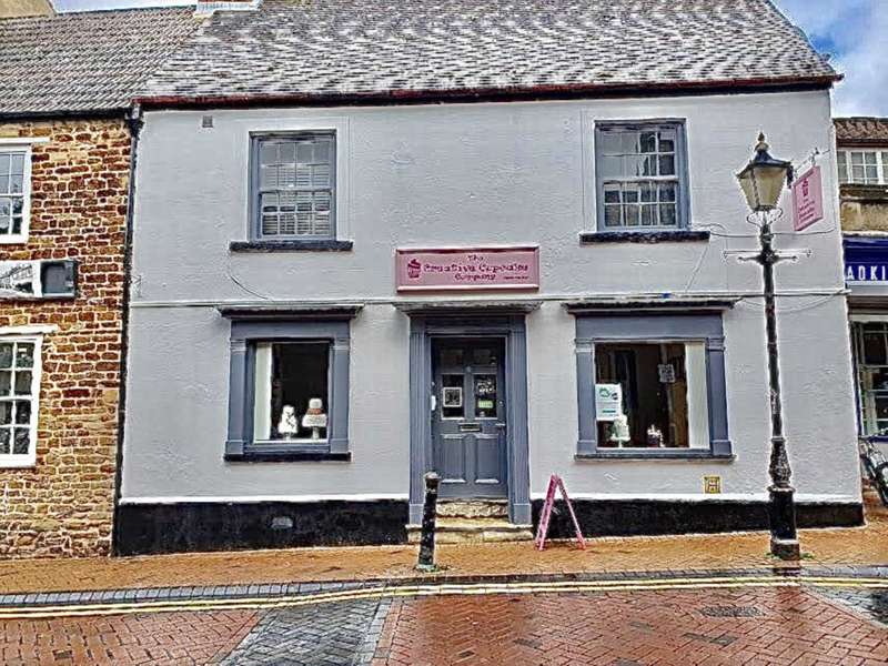  Commercial Property for rent in Cambridge Street, Wellingborough, NN8