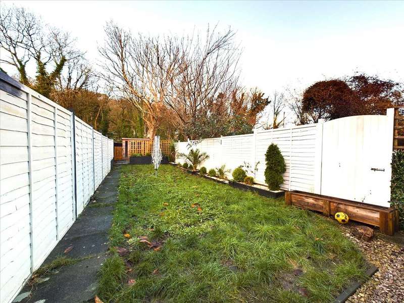 Property for Sale in Ffordd Glandwr, Llangefni, Ll77