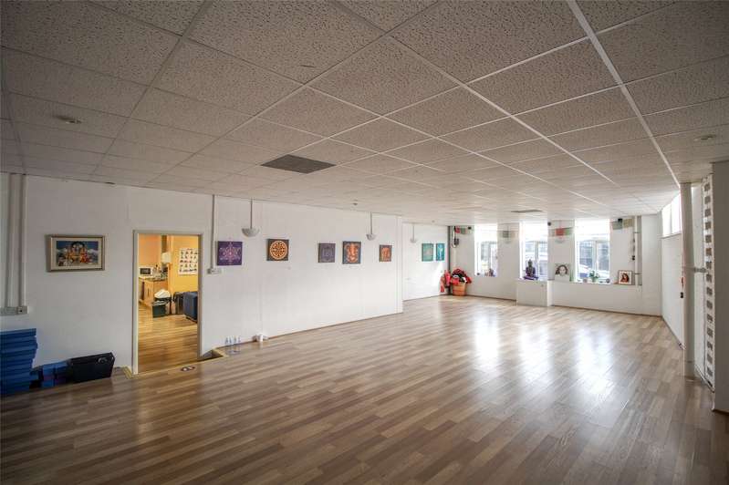 Properties to Rent in Reigate, Pilgrims Way Reigate Surrey