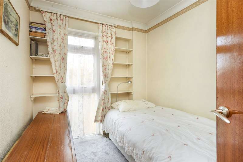 Property for Sale in Harrison Close, Reigate, Surrey, Rh2