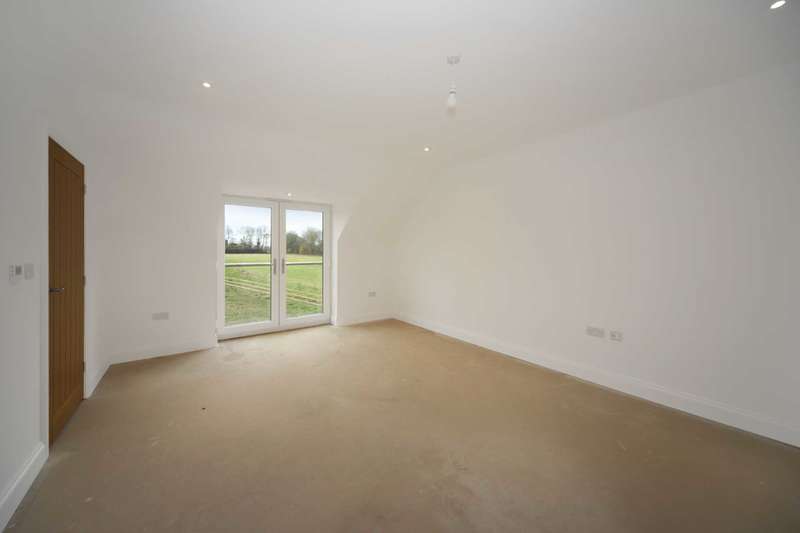 Property for Sale in Bovingdon New Home Spectacular Views, Hp3