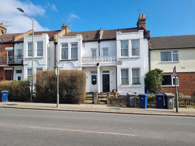 4 Bedrooms Terraced House for rent in Bittacy Hill, Mill Hill, NW7