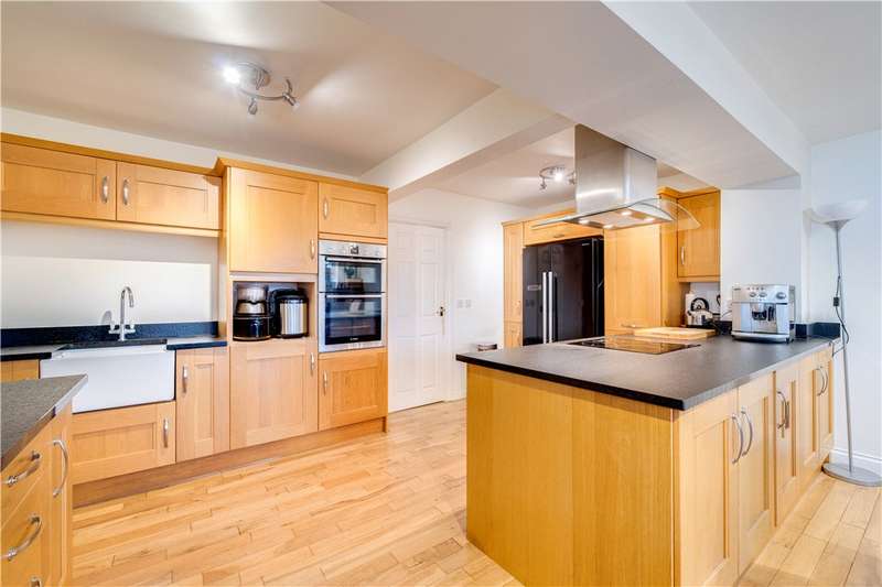 Property for Sale in The Birches, Guiseley, Leeds, Ls20