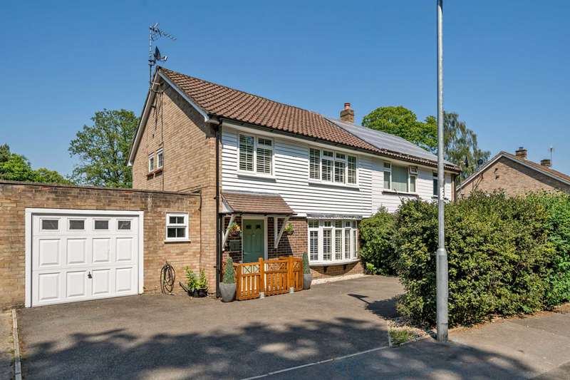 Properties for Sale in Bracknell, Perry Way Bracknell Berkshire
