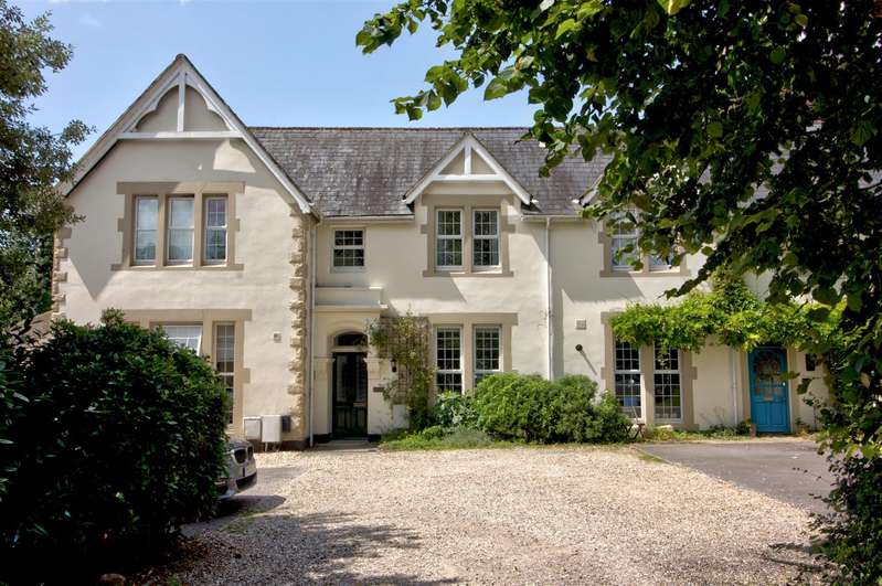 Properties for Sale in Malmesbury, Malmesbury Wiltshire