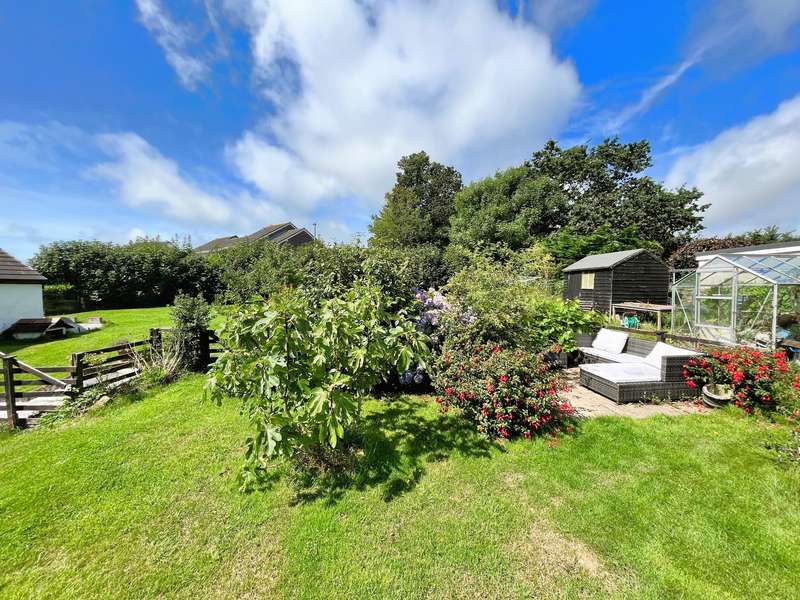 Property for Sale in Fairmead Mews Lower Burraton, Saltash, Pl12