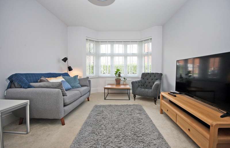 Property for Sale in Lon Y Wyddfa, Penrhosgarnedd, Bangor, Gwynedd