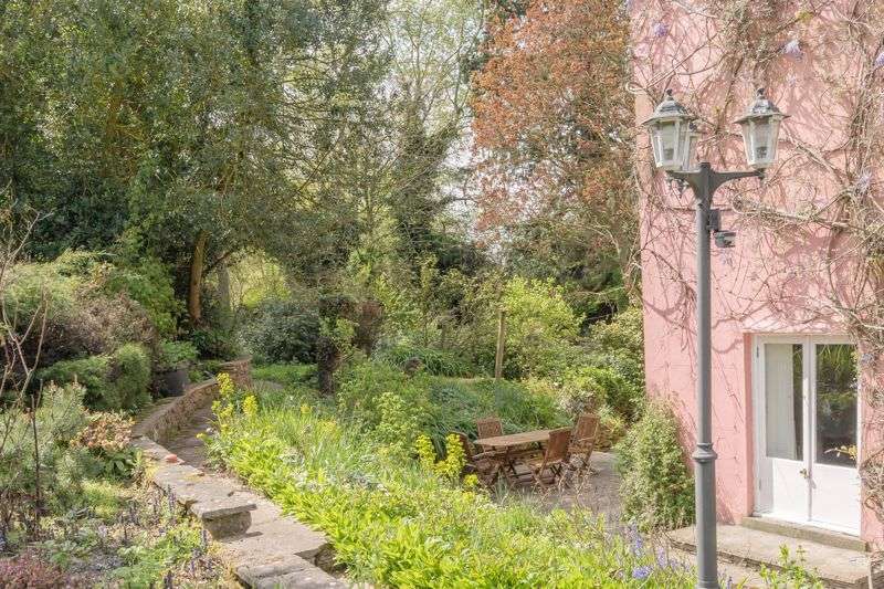 Property for Sale in Llangrove, Rossonwye, Hr9