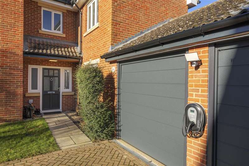 Property for Sale in Magnolia Drive, Chartham, Chartham, Ct4