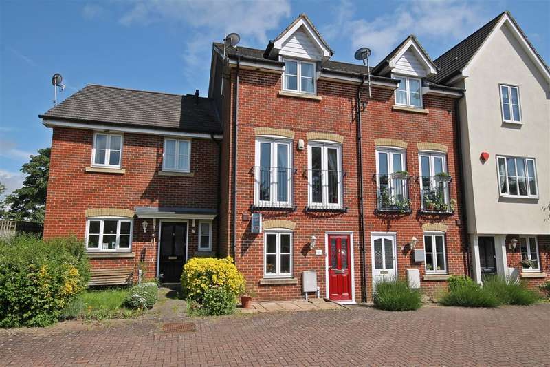 Property to rent in Candlers Way, Chartham, Ct4