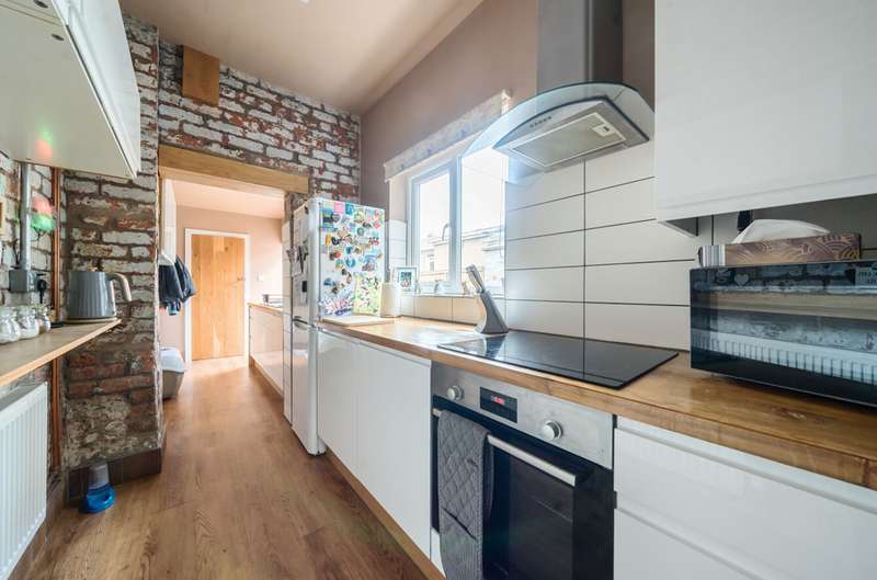 Property for Sale in Middlewich Road, Northwich, Cheshire, Cw9