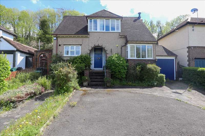 Property for Sale in Outwood Lane, Chipstead, Cr5