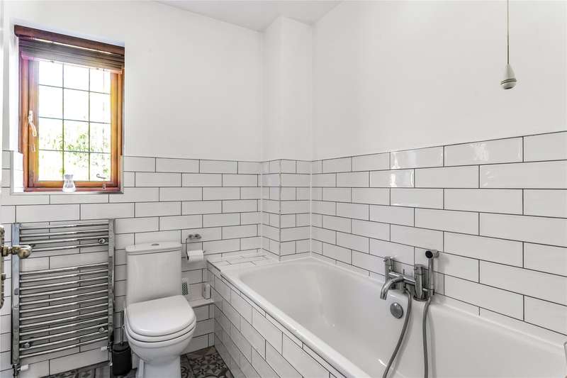 Property for Sale in Golf Club Road, Woking, Surrey, Gu22