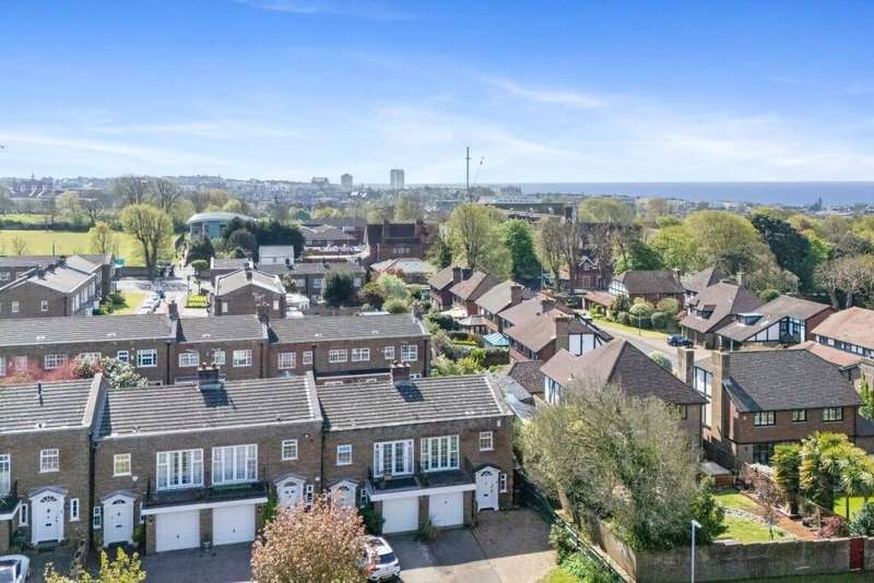 Property for Sale in The Martlet, Hove, East Sussex, Bn3