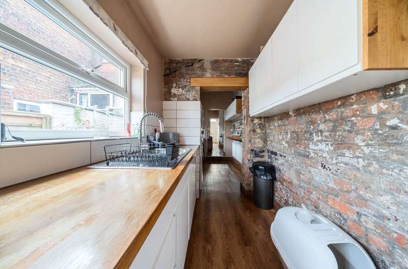 Property for Sale in Middlewich Road, Northwich, Cheshire, Cw9